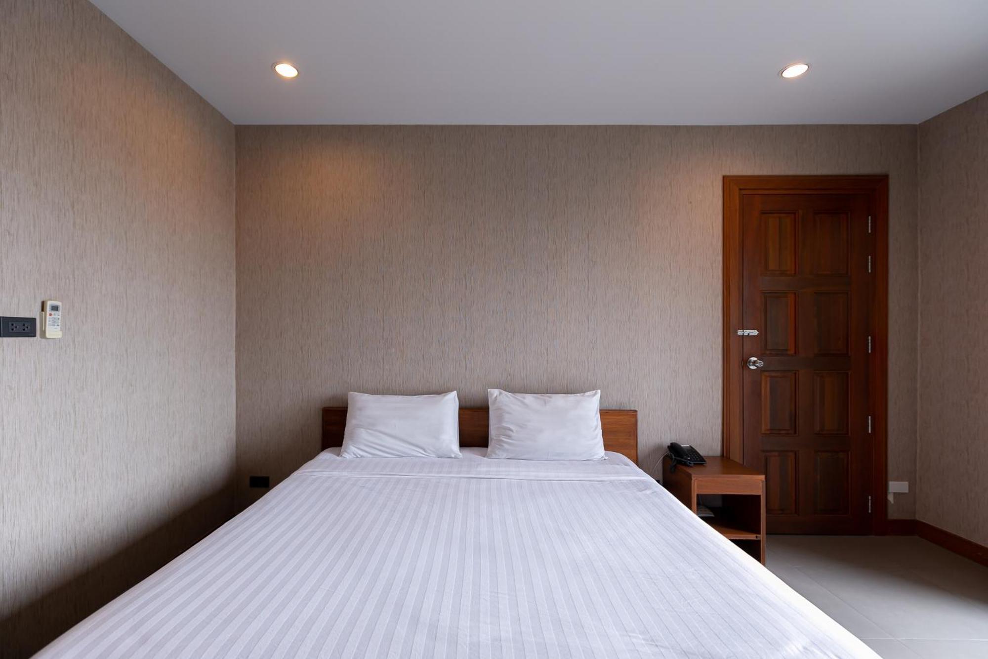 Farthai Residence Phan Thong Exterior foto