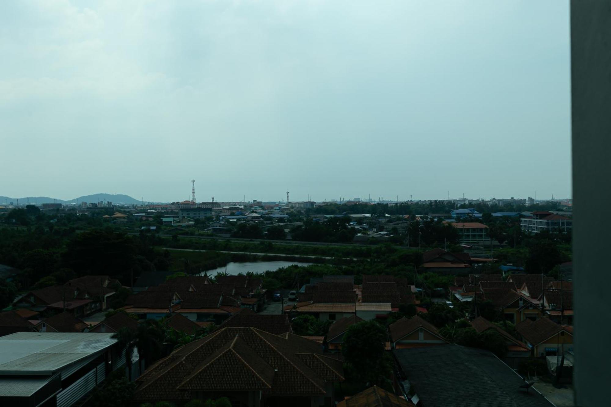 Farthai Residence Phan Thong Exterior foto
